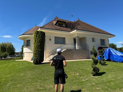AVATIX - Nettoyage Toitures / Façades par Drone, Service de Nettoyage à Goux-les-Usiers
