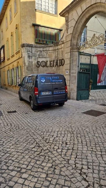 SANCHEZ NETTOYAGE, Service de Nettoyage à Arles