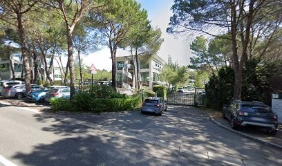 Docteur House Services, Service de Nettoyage à Mougins
