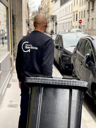 Planète Gardiens Lyon Ouest, Service de Nettoyage à Tassin-la-Demi-Lune