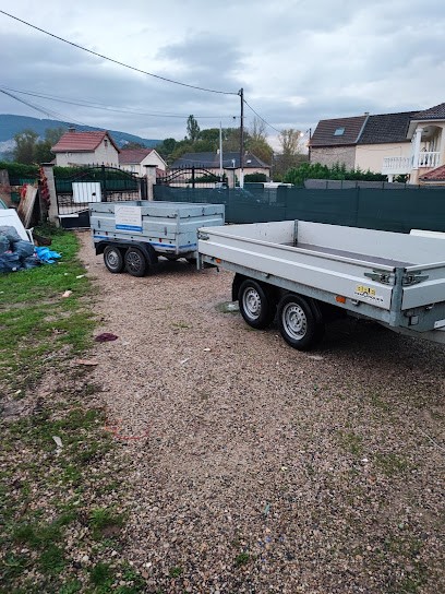 (Débarras/diogene/extrême) Innovation Low Cost Multi-services, Service de Nettoyage à Porcieu-Amblagnieu