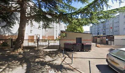 Logis Services, femme de ménage à domicile, Service de Ménage à Viry-Châtillon