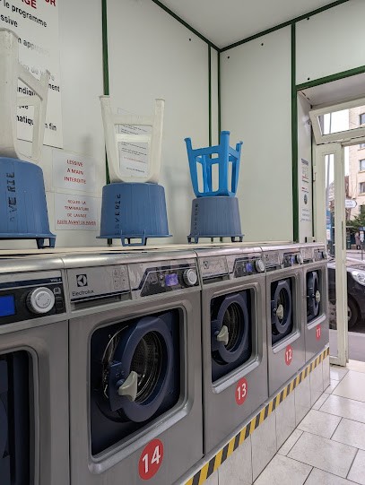Laverie Asnières - Libre Service 7 / 7, Service de Nettoyage à Asnières-sur-Seine