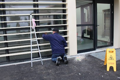 Groupe Sabatier - Nettoyage, TP, Végétation, Service de Nettoyage à Mondragon