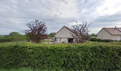 DRONES D'ALLIER : Spécialiste du nettoyage par drone Moulins, Démoussage toiture, façade, bardage, frelons, photos aériennes, Service de Nettoyage à Neuvy