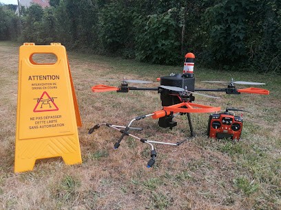 Go Rdrone - Nettoyage/démoussage Toiture - Couverture - Façade, Service de Nettoyage à Dormelles